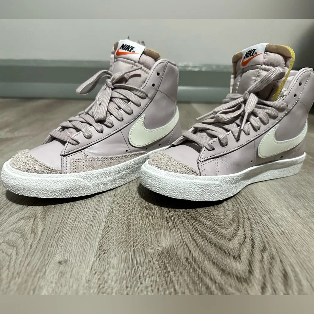 Nike Blazer Mid '77 leather limited edition in Mauve - Picture 2 of 7
